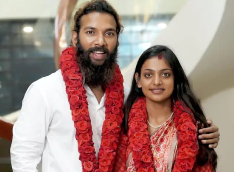 పోలీసులను ఆశ్రయించి… ప్రియుడిని పెళ్లాడిన నటి మోనాలిసా..