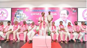 ధాన్యం కొనడం ప్రభుత్వానికి చేత కావట్లేదు : కేసీఆర్